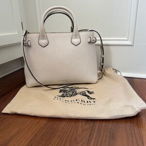 Burberry Natural White Medium Banner Tote